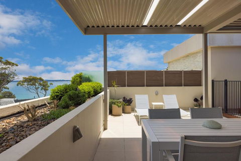 Aura 10 Shoal Bay - South Australia Travel 0