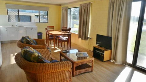 Aurora D - S, 2 - 13 Pacific Pde - South Australia Travel 3