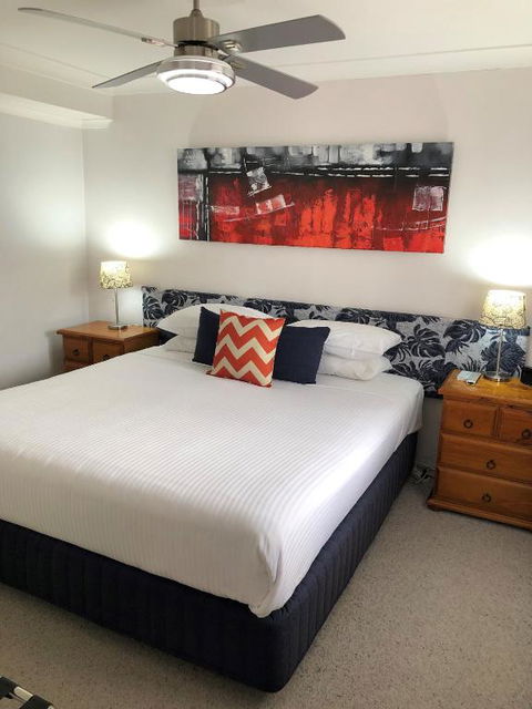 Avaleen Lodge Motor Inn - South Australia Travel 1