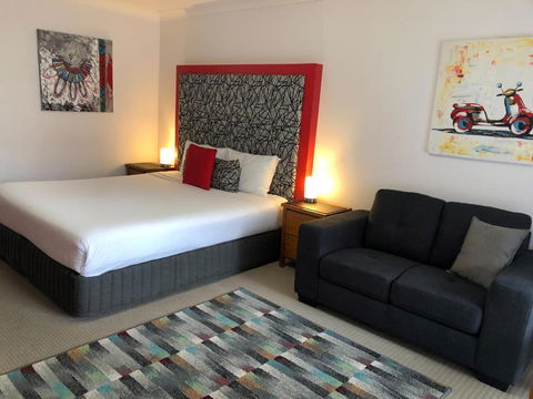 Avaleen Lodge Motor Inn - South Australia Travel 2