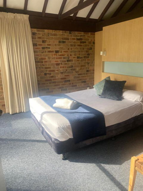 Avoca Beach Hotel - South Australia Travel 3