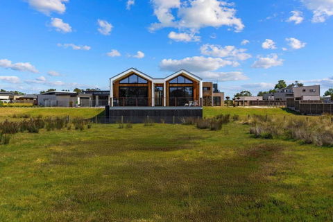 Awakening Broadbeach - Wifi, Linen - South Australia Travel 2