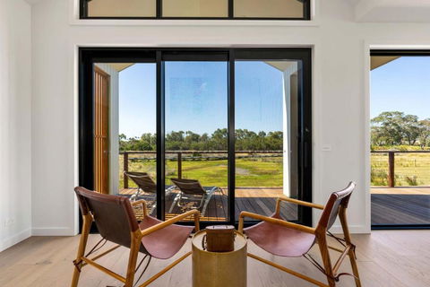 Awakening Broadbeach - Wifi, Linen - South Australia Travel 4