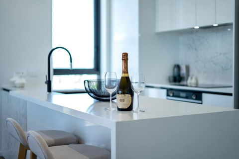 Awesome 2BR2B Mesmerizing OceanViews! - South Australia Travel 4