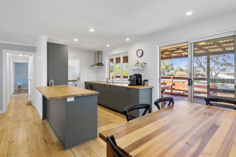 Baileys Normanville - 3 Hastings Street - South Australia Travel 3