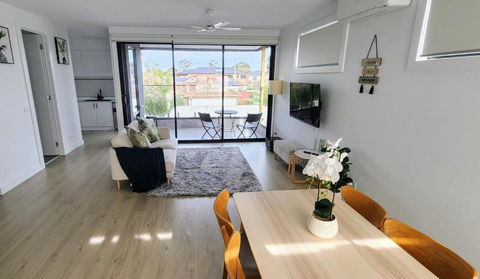 Balcony At Sunshine Mellow Retreat 12 - South Australia Travel 0