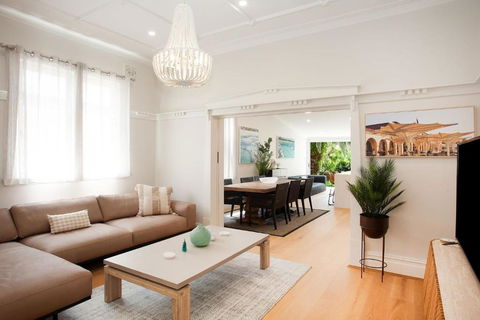 Balmy Bliss, Bondi Beach Isyd - South Australia Travel 1