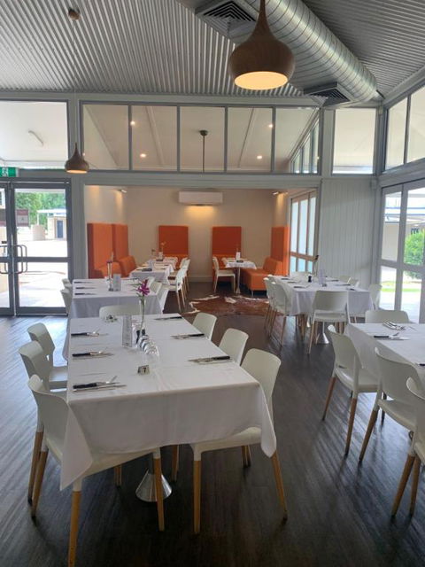 Banana Hotel Motel - South Australia Travel 4