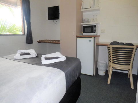 Banjo Paterson Motor Inn - South Australia Travel 4