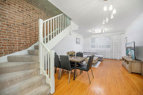 Bankstown Next To Westfield! Lovely 3 Br Townhouse - South Australia Travel 2