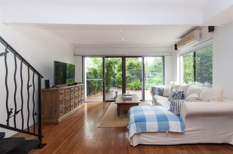 Barbados Noosa - South Australia Travel 4