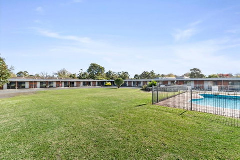 Baronga Motor Inn - South Australia Travel 0