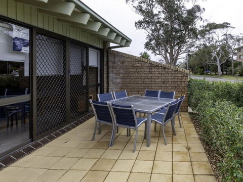 Bay Parklands 4, 2 Gowrie Avenue - Pool & Tennis Court - South Australia Travel 2