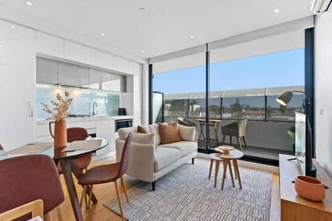 Bayside Apartment Living Close To The Beach - South Australia Travel 0