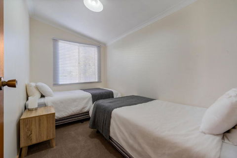 Bayside Bliss - South Australia Travel 1