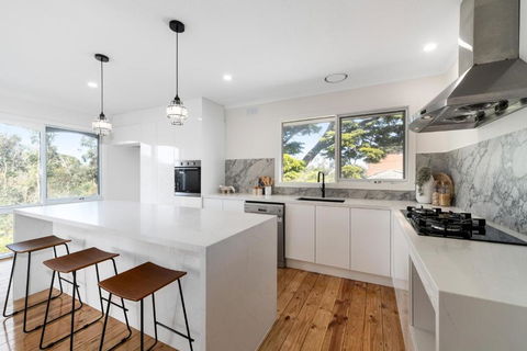 Bayside Oasis By Ready Set Stay - BYO Linen And Towels - South Australia Travel 1