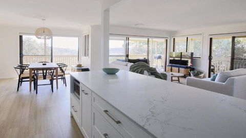 Bayviews, Pool And Amazing Sunsets - South Australia Travel 1