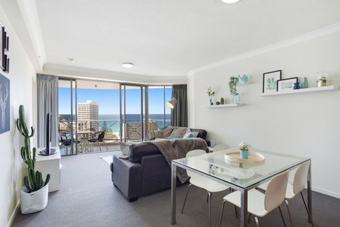 Chevron Renaissance Ocean View - South Australia Travel 6