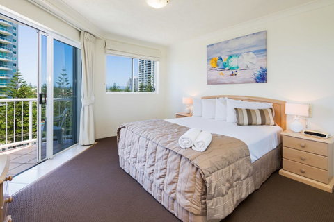 The Ritz Resort Heated Pool - South Australia Travel 26