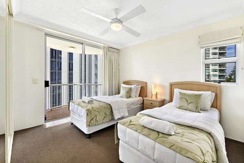 The Ritz Resort Heated Pool - South Australia Travel 11