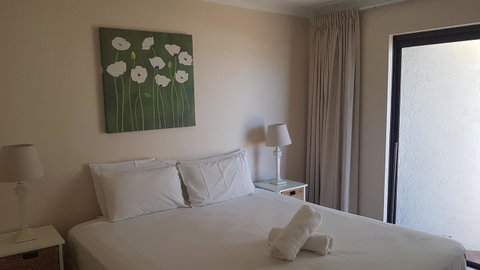 Mykonos Apartments - South Australia Travel 7