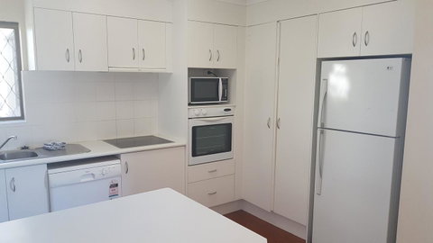 Mykonos Apartments - South Australia Travel 5