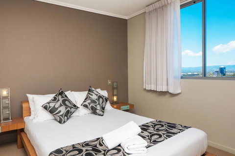 Trilogy Surfers Paradise - South Australia Travel 43