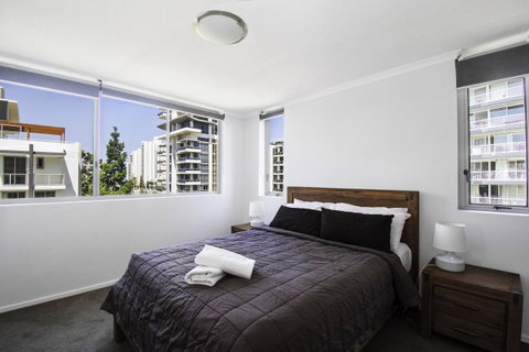 Trilogy Surfers Paradise - South Australia Travel 39