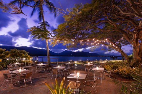 Hilton Cairns - South Australia Travel 24