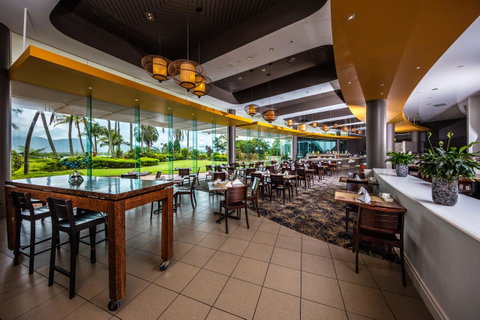 Hilton Cairns - South Australia Travel 26
