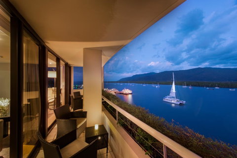 Hilton Cairns - South Australia Travel 20