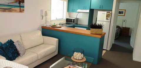 Surfers Beach Resort 2 - South Australia Travel 5