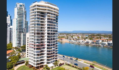 Spectrum Holiday Apartments - South Australia Travel 3