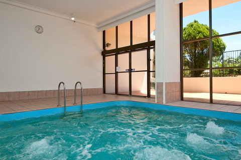 Spectrum Holiday Apartments - South Australia Travel 31