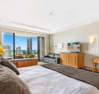 Deluxe King Room in Gold Tower - South Australia Travel