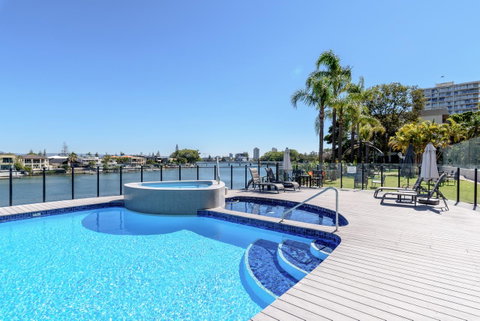Silverton Apartment Resort Surfers Paradise - South Australia Travel 0