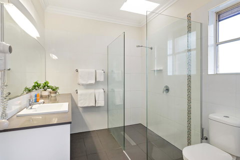 Coopers Colonial Motel - South Australia Travel 5