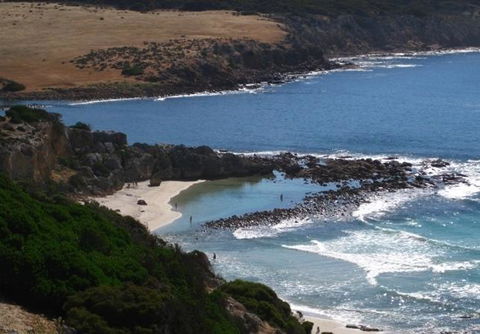 Waves & Wildlife Cottages Kangaroo Island - South Australia Travel 9
