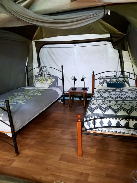 Arcadia Beach Guest House And Car Hire - South Australia Travel 42
