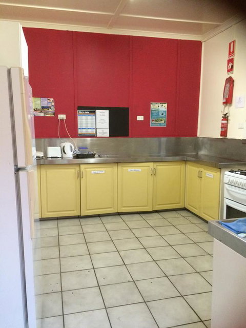Arcadia Beach Guest House And Car Hire - South Australia Travel 5