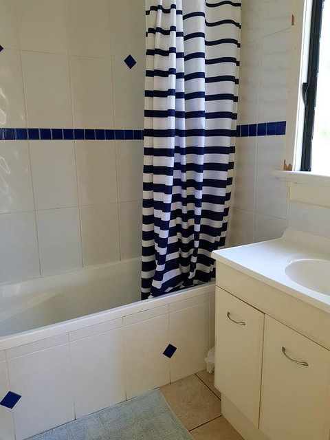 Arcadia Beach Guest House And Car Hire - South Australia Travel 12