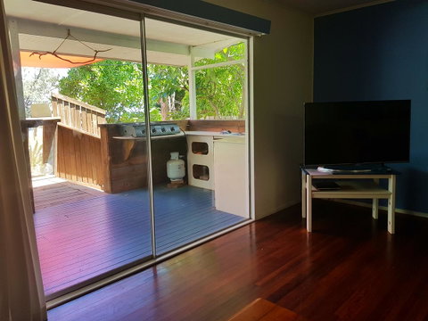 Arcadia Beach Guest House And Car Hire - South Australia Travel 19