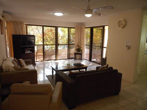 Placid Waters Holiday Apartments - South Australia Travel 13