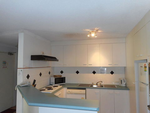 Placid Waters Holiday Apartments - South Australia Travel 12