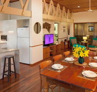 Claytons on Cylinder Beach Front - South Australia Travel