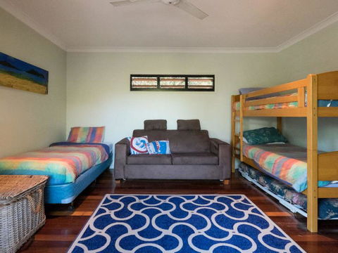 Billa Blue By Discover Stradbroke - South Australia Travel 1