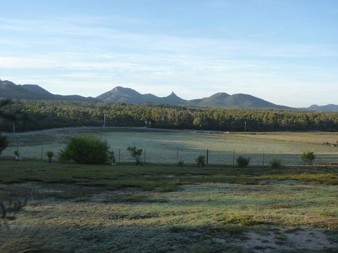 Yakkalla Holiday Cottage - South Australia Travel 3