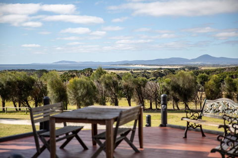 Mountain Seas Lodge - South Australia Travel 4