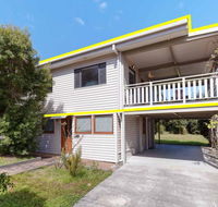 'Beach Break 1' 1/10 Lionel Street - upstairs unit with Aircon - South Australia Travel