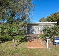 'The Croft' 11 Boulder Bay Rd - Cosy Beach House with Aircon  only 270m to the Beach - South Australia Travel